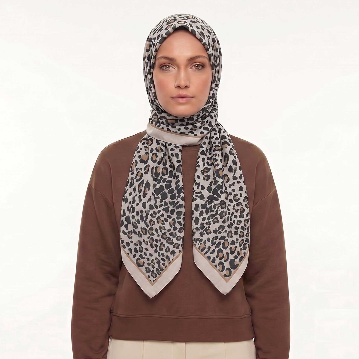 Mısırlı Eşarp - Leopar Krep Eşarp - Desen 02